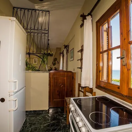 Ntoriseveline House Ferienhaus Sidárion