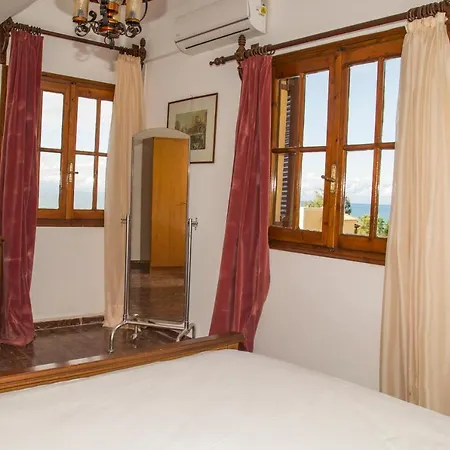 Ntoriseveline House Casa de Férias