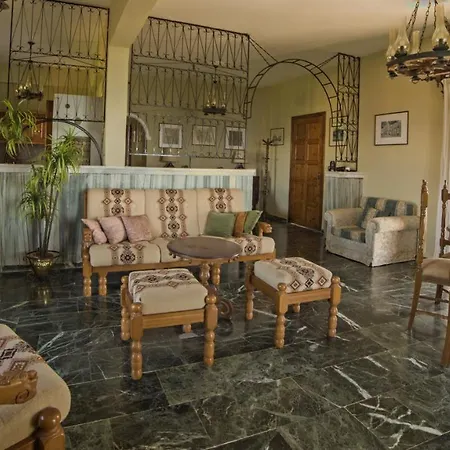 Ntoriseveline House Casa de Férias Sidárion